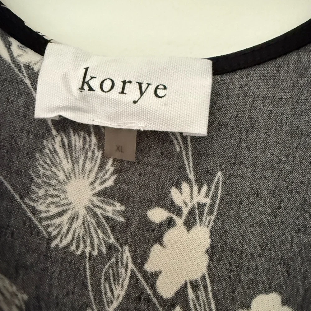 Floral Black Jumpsuit - Picture 3 of 3